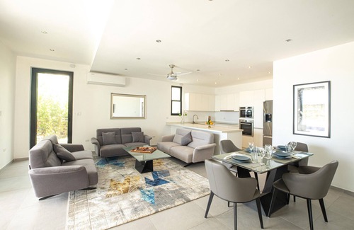 Indigo Bay Villa | The Sanctuary Oceanfront Villa