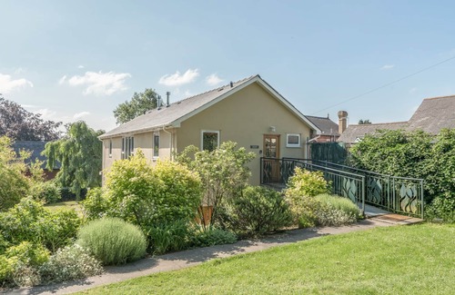 Bishops Castle Cottage | The Schoolhouse Brewhouse