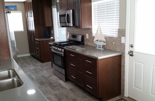 Crown Point House | The Seagull House - Steps away from Sail Bay - A/C - Ample Parking!