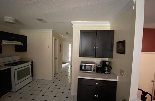 Snellville House | The serene manor is very quiet, spacious & secure