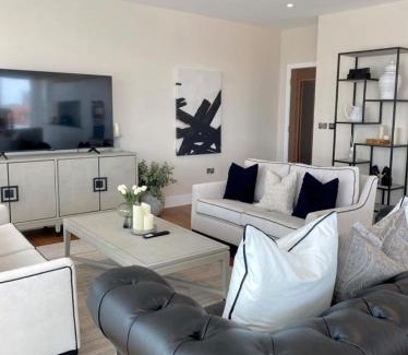 York Apartment | The Seventh Storey Penthouse