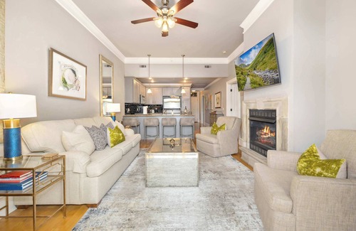 Fayetteville Condo | The Sheltering Sky - Walk to Dickson St and UofA