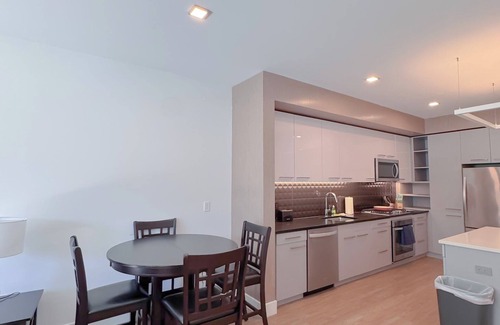 East Village Apartment | The Shift – Sleek 1BR apartments in East Village, San Diego’s urban core.