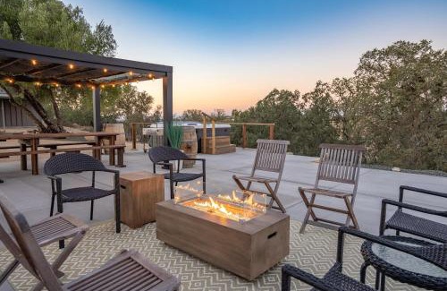 Templeton House | The Shire at Baggins Hill