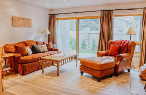 Warm Springs House | The Ski In Ski Out Condo