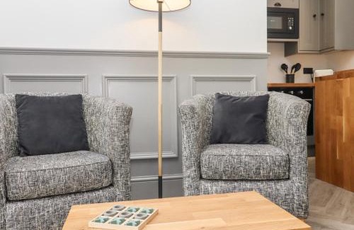 Stuppington House | The Snug at Pickelden Farmhouse