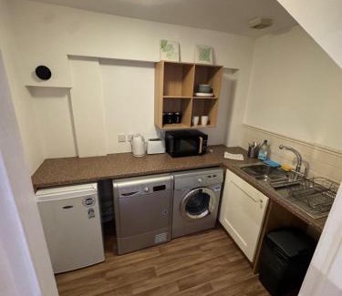 Walsall Apartment | The Snug Spot