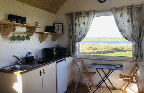 Ballyshannon Apartment | The Snuggly Sheep Shepherd Hut Campview Farm Stay