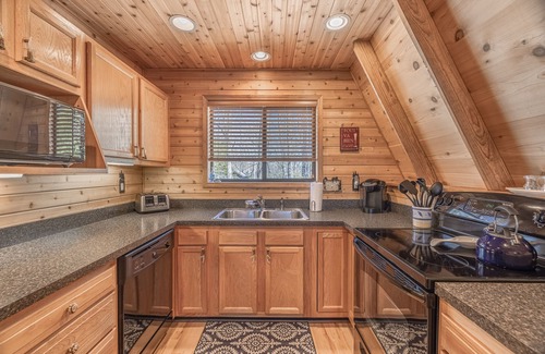 Wright City Ski Chalet | The Sonnenblick Chalet by Innsbrook Vacations!