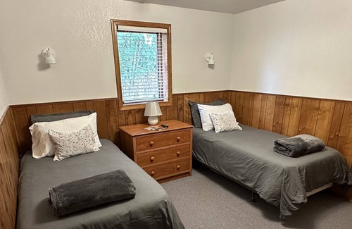 Wrangell Cabin | The Sourdough Lodge