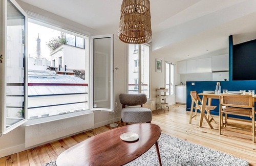 Quartier des Invalides Apartment | The Sparkle - Luminous - Eiffel Tower view - BM