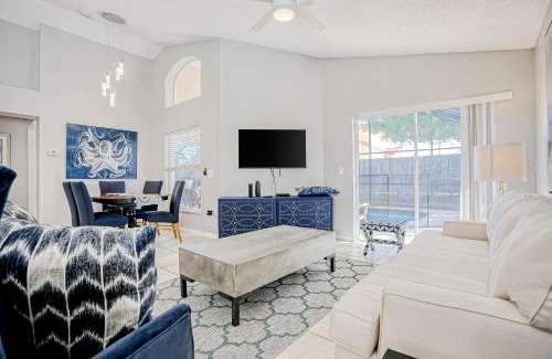 Lake Berkley House | The Sparkling Sapphire