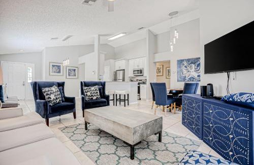 Lake Berkley House | The Sparkling Sapphire