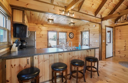 Carbon Hill Cabin | The Speakeasy Cabin On 40 Acres