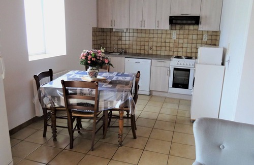 Quemeneven House | The stable, quiet house in the countryside