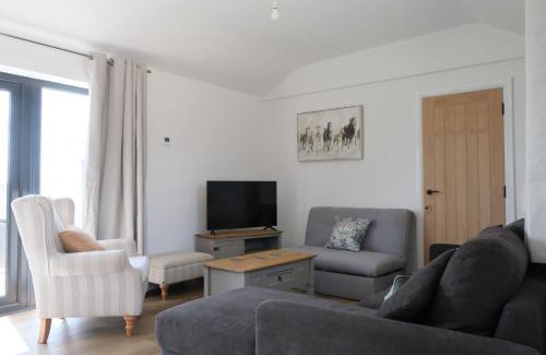 Kelmarsh House | The Stables