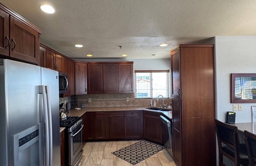 Cayucos Condo | THE STARFISH is Steps to the Beach & downtown Cayucos.