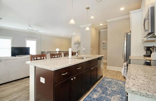 North Litchfield Beach House | The Starfish: Near Huntington Beach State Park