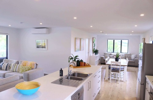 Waipu House | The Stargazer - Mangawhai Heads Holiday Home