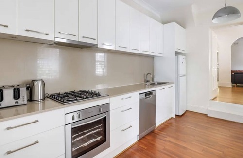 Darlinghurst House | The stately terraced house