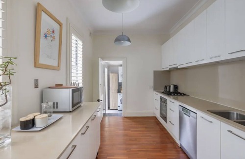 Darlinghurst House | The stately terraced house