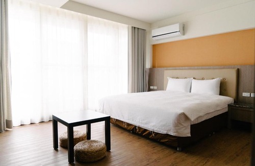 Big Beach House | The Stay Inn