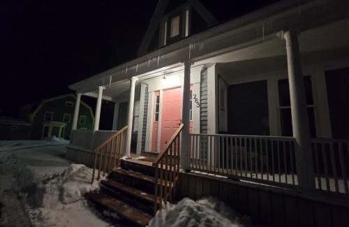 Shelburne House | The Stirton House