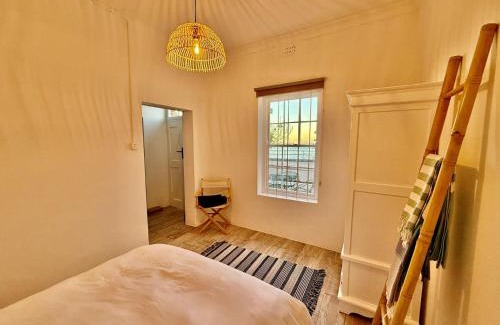 Gordons Bay Central Apartment | 'The Stone Cottage' - Charming, Private and On the Beach - Sleeps 2