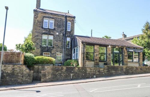 Oakworth House | The Stone Masons House