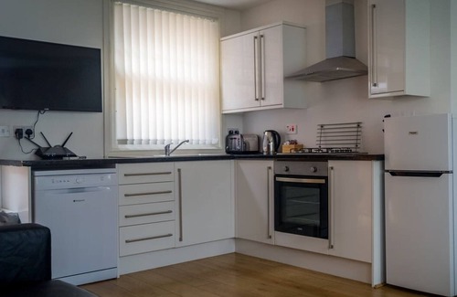Chester House | The Storyhouse Gathering 5 Bed - Sleeps 13 City Centre