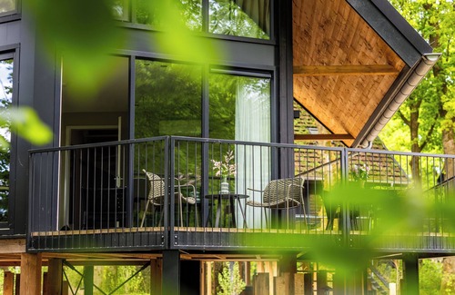 Wekerom House | The striking Nature Villas can accommodate 2 persons and feature a spacious ensuite bathroom as well as fantastic views!