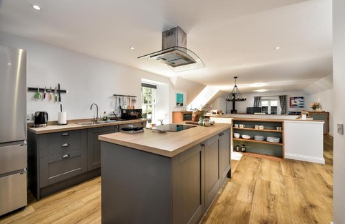 Perth House | The Studio at Pitmeadow Farm