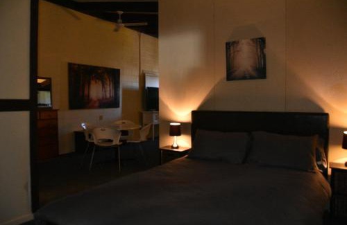 Middlemount Apartment | The Studio