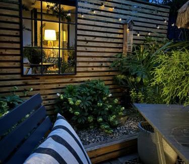 Helen's Bay Apartment | 'The Studio' Designer, seaside cottage