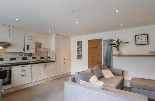Cayton House | The Studio