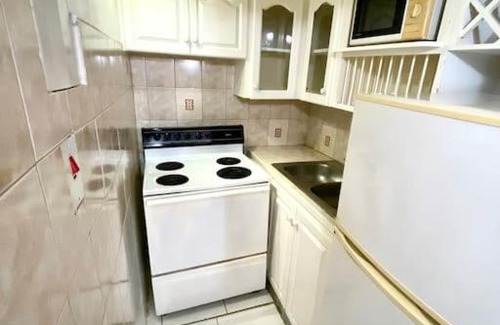 Sunset Crest Apartment | The Sugarcane Suite