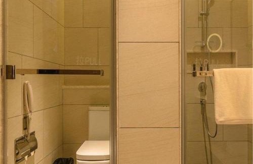 East District Hotel | The Summit Hotel