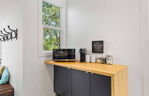 Sunnyside House | The Sunny 2 Suites 10 Pax Pet Friendly Stay!