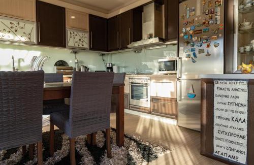 Maniakoi Apartment | The Sunset Haven Kastoria - Modern Lake Elegance