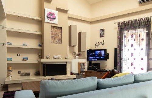 Maniakoi Apartment | The Sunset Haven Kastoria - Modern Lake Elegance