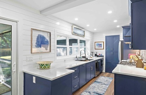 Fort Walton Beach House | The Surf House: Stylish 2BR Haven