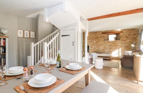 Kingham House | The Tap Room