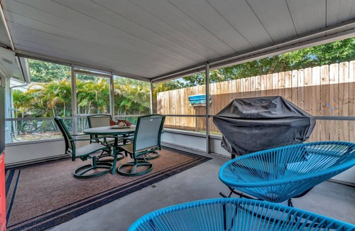 Tarpon Springs House | The Tarpon Treasure - Family Home 5 Mins to Beach