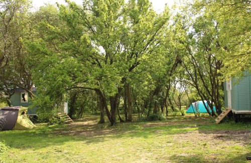 Stowmarket Other | The Tawny Shepherd Hut, Whitehouse Farm