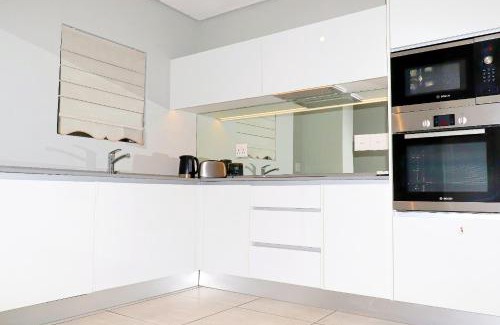 Kempton Park Apartment | The Thorn by the airport