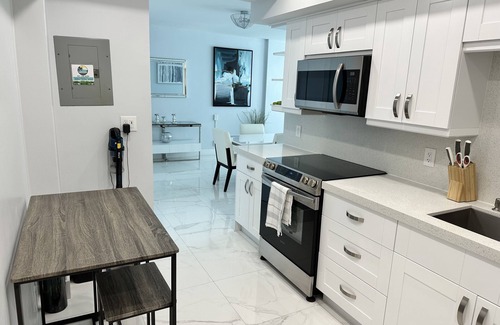 Hollywood South Central Beach Apartment | The Tides Hollywood Florida