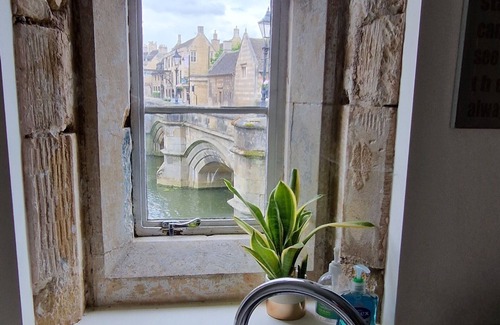 Stamford Cottage | The Toll House at Riverside Stamford