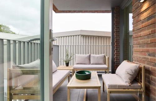 Tottenham Green Apartment | The Tottenham Hale Crib - Trendy 2BDR Flat with Balcony