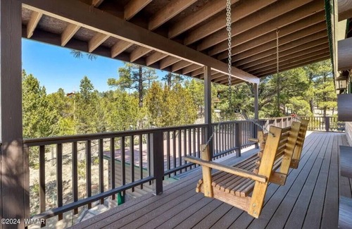 Overgaard Cabin | The Treehouse a 4-bedroom log cabin on 3 acres in Heber-Overgaard