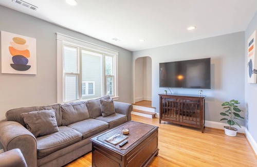 Arbutus House | The Twilight at the Halethrope Home